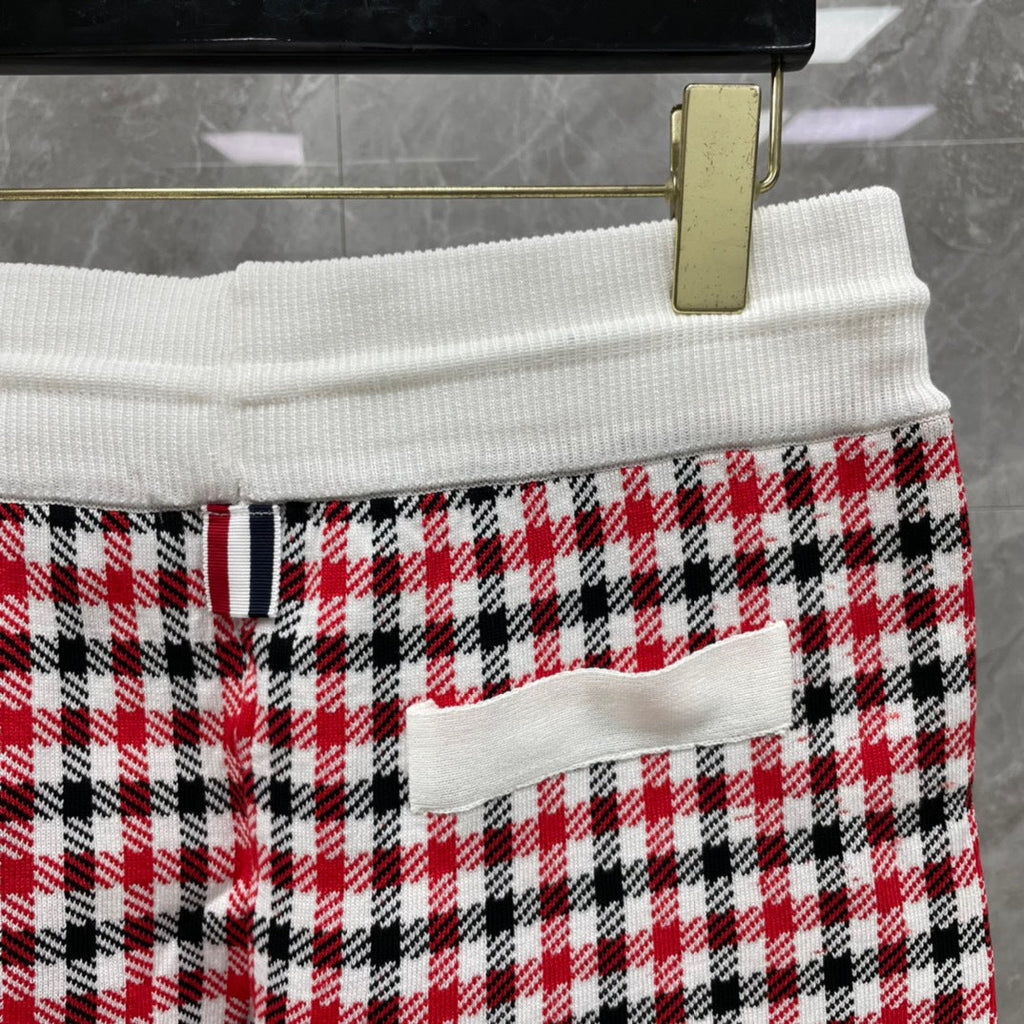 Thom Browne Style Men's Cotton Casual Shorts - Signature Four-Bar Detail Lattice Pattern