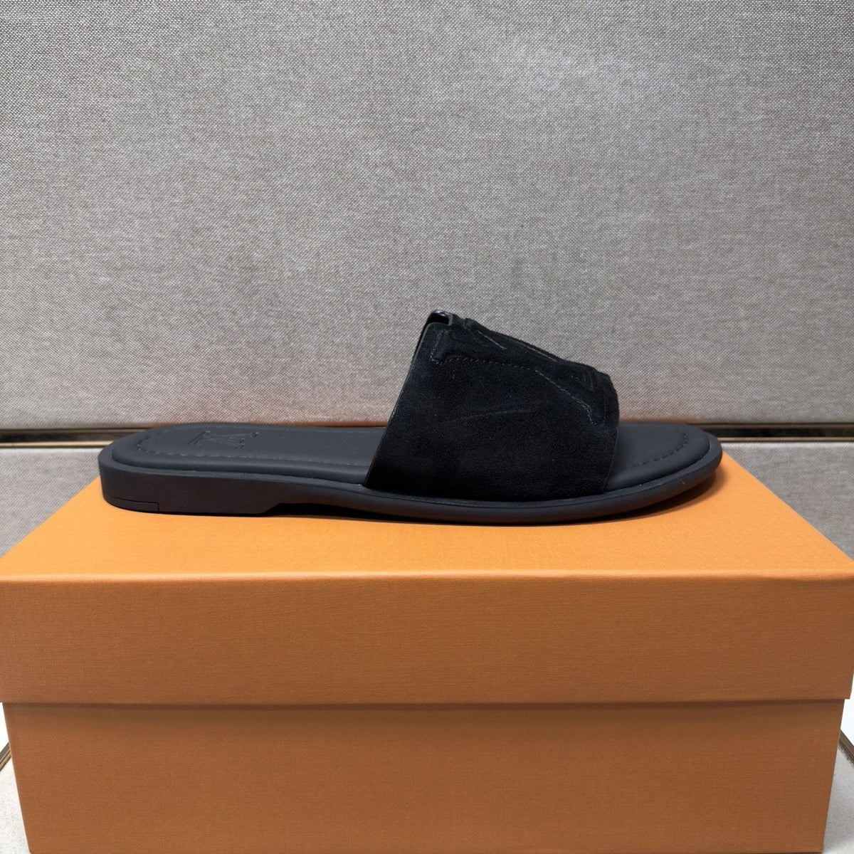 Louis Vuitton Men's Black Logo Slide Sandals - Contoured Footbed