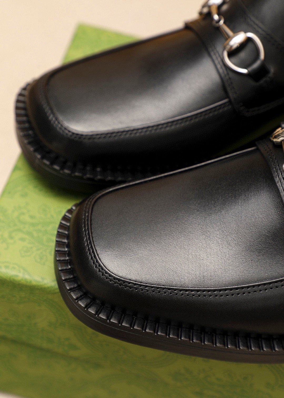 Gucci Black Horsebit-Style Leather Loafers