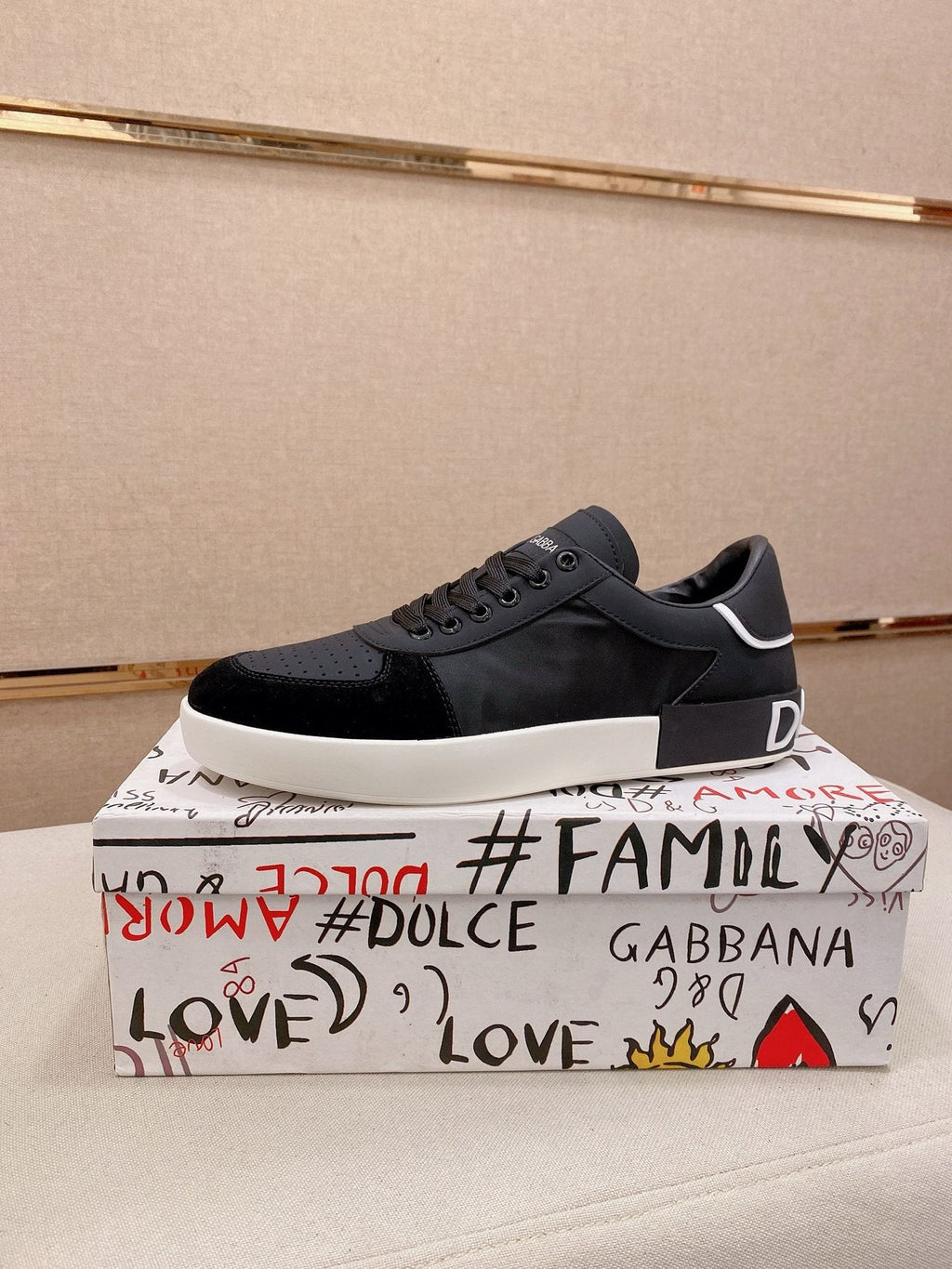 Dolce & Gabbana Contrast Low-Top Sneakers