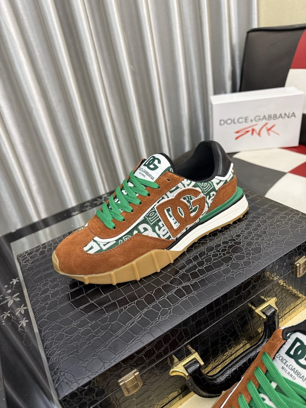 Dolce & Gabbana Patterned Low-Top Sneakers