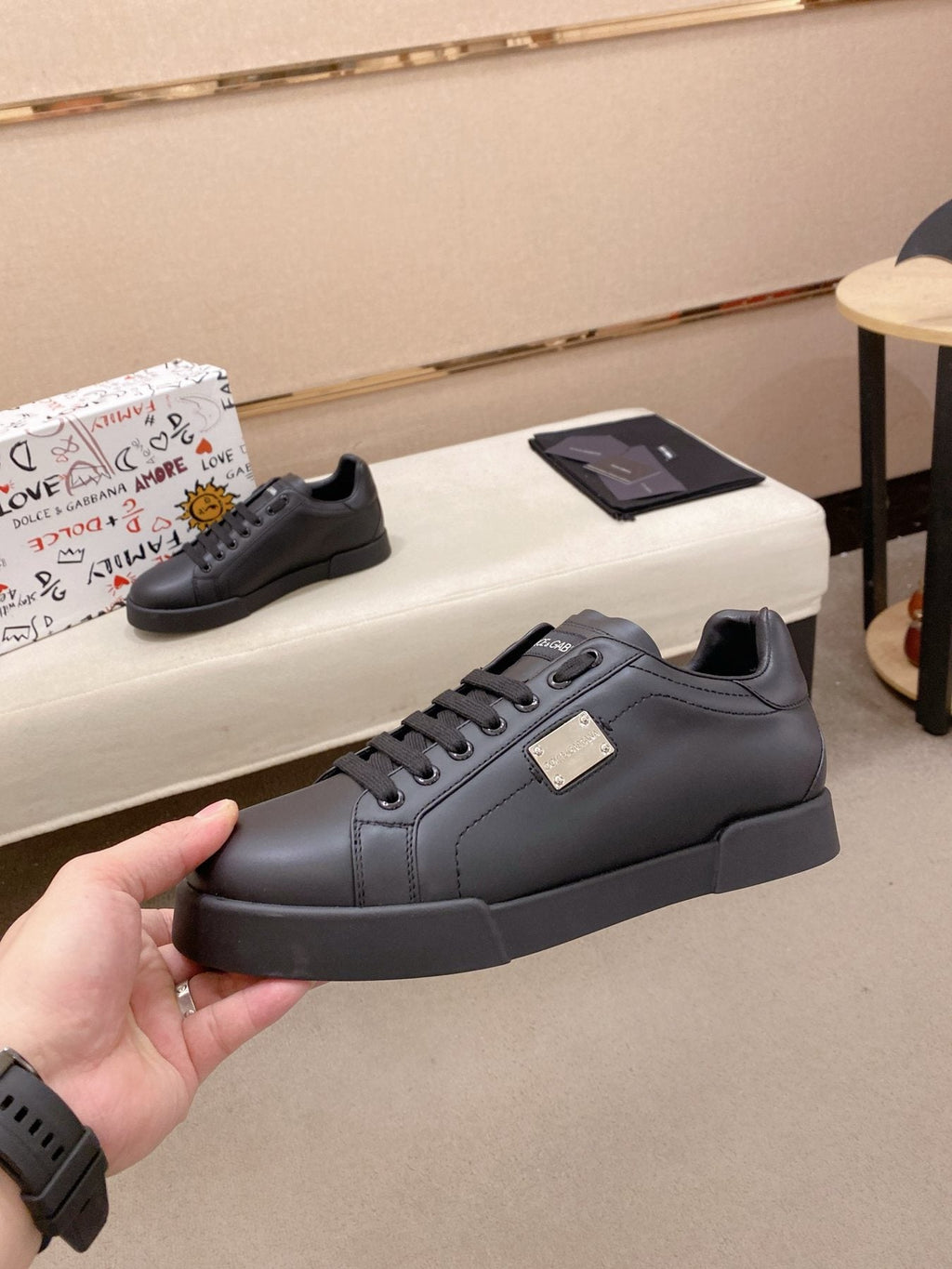 Dolce & Gabbana Low-Top Lace-Up Sneakers - Smooth Upper
